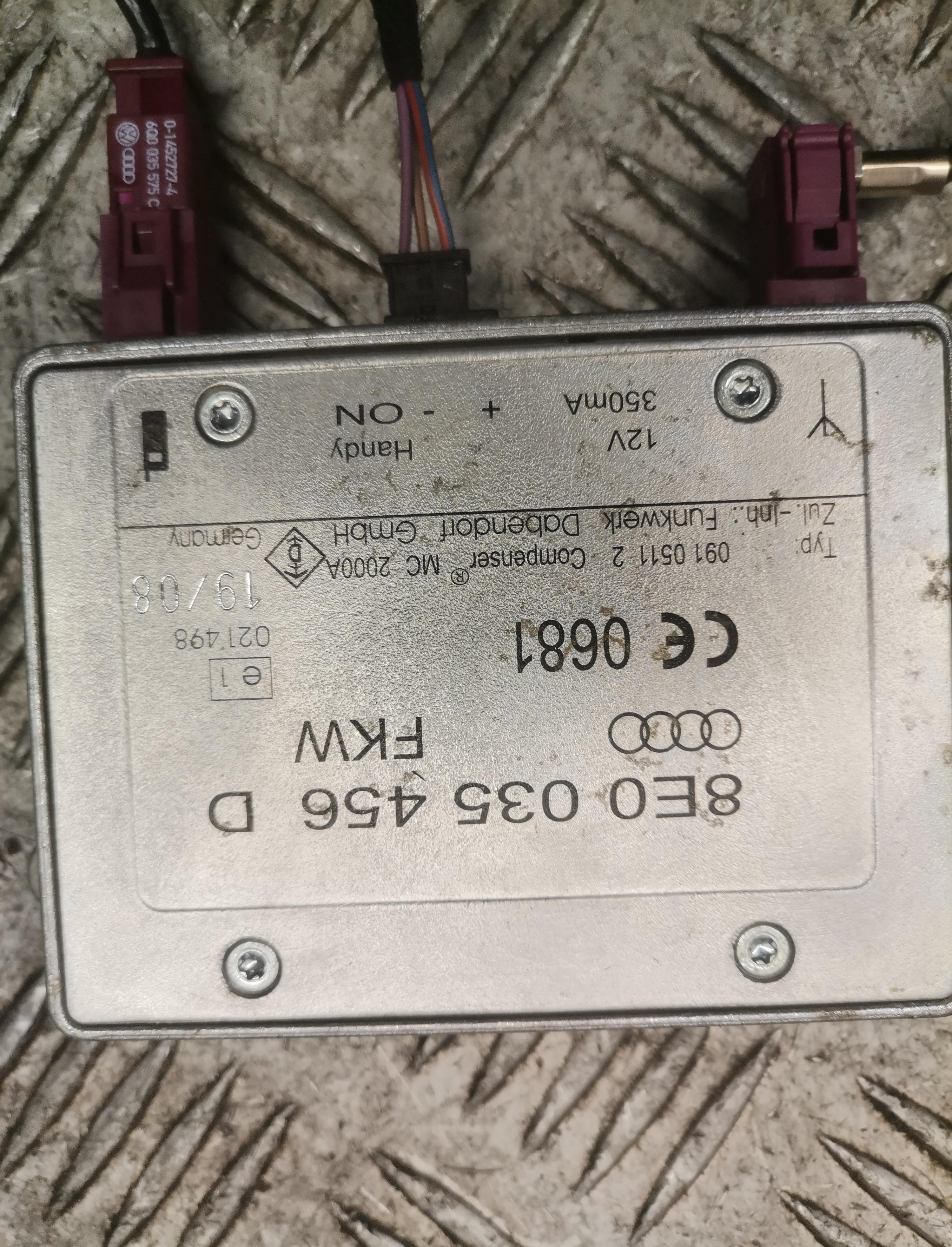 AUDI A6 C6/4F (2004-2011) Bootlid Antenna Amplifier 8e0035456d 24495649