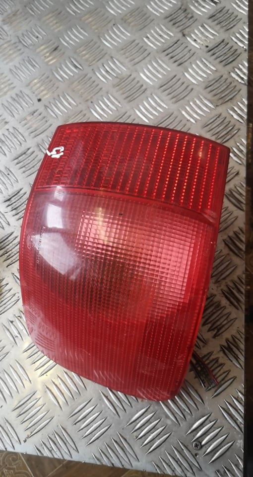 AUDI 80 B4 (1991-1996) Rear cover light 17938186