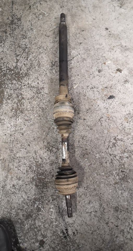VOLVO XC70 1 generation (1998-2007) Front Right Driveshaft t970415 17900554