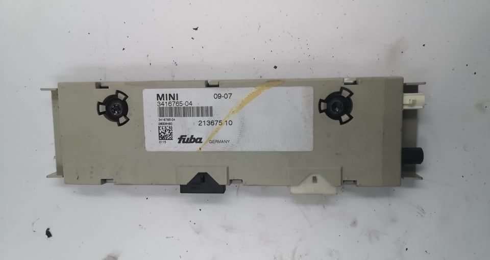 MINI Cooper R56 (2006-2015) Antenos stiprintuvas 341676504 17862861