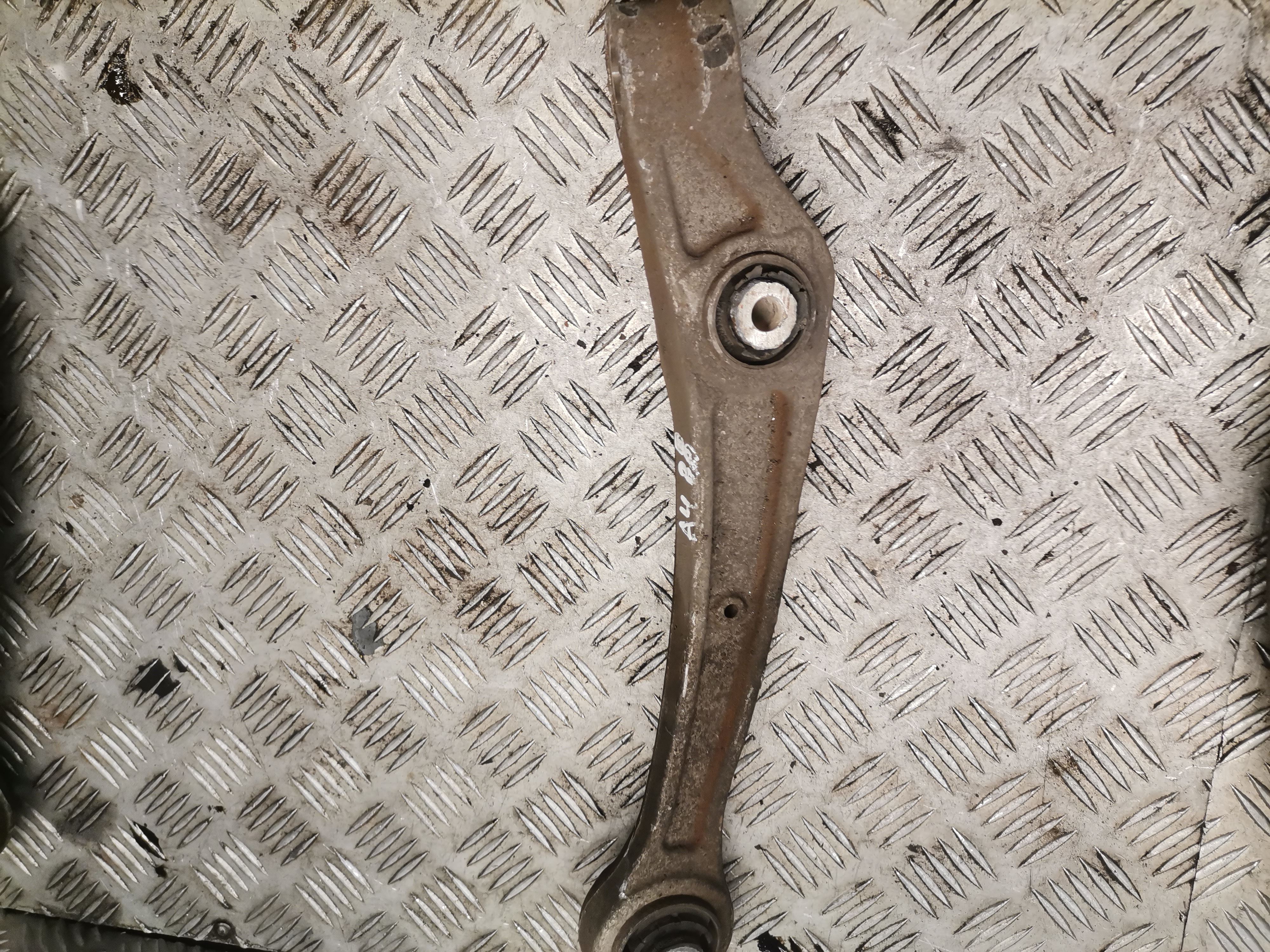 AUDI A4 B8/8K (2011-2016) Front left curved fork 8k0407155b 20419185