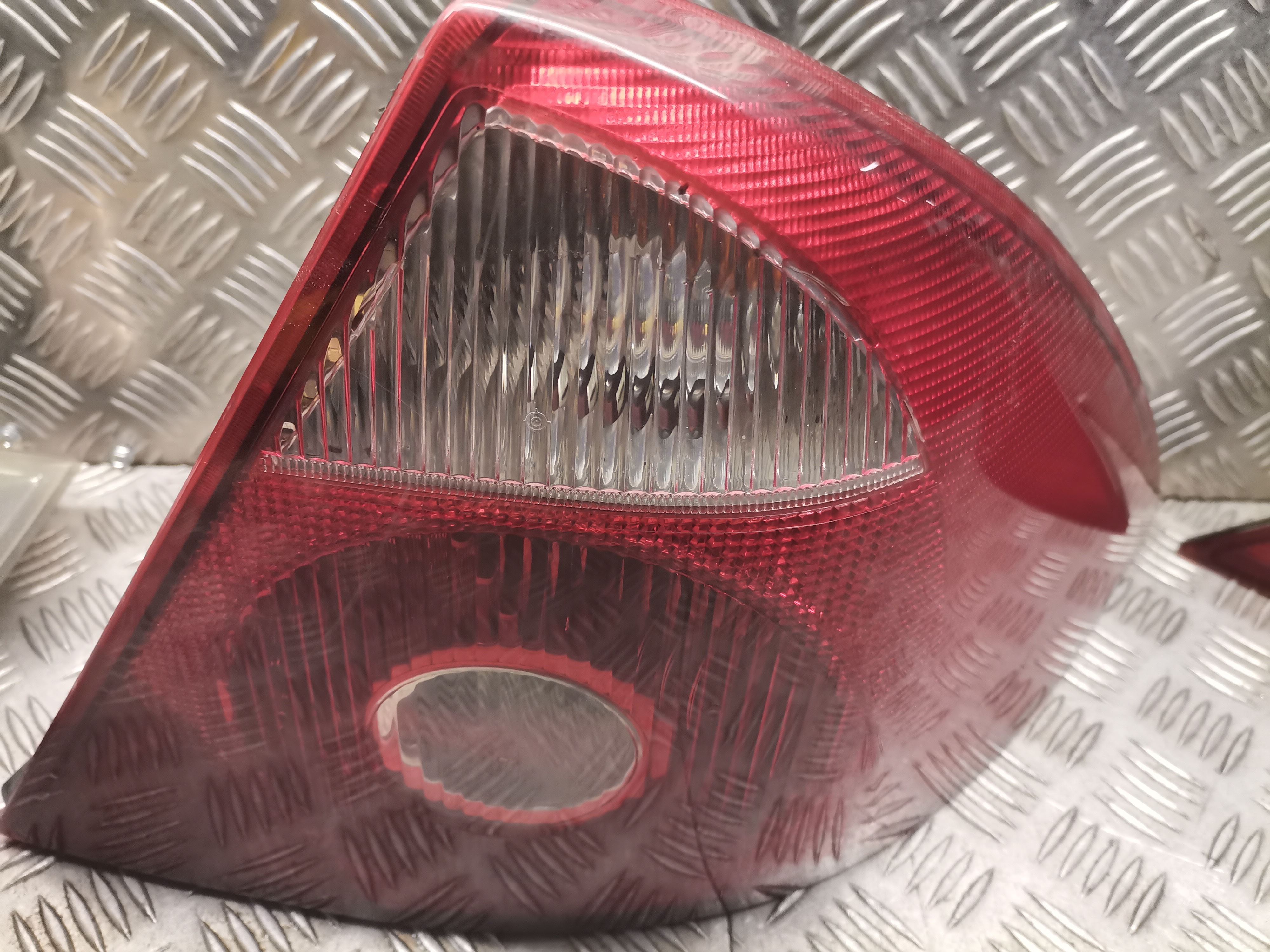 FORD Mondeo 3 generation (2000-2007) Rear cover light 1s7113405a 20603193
