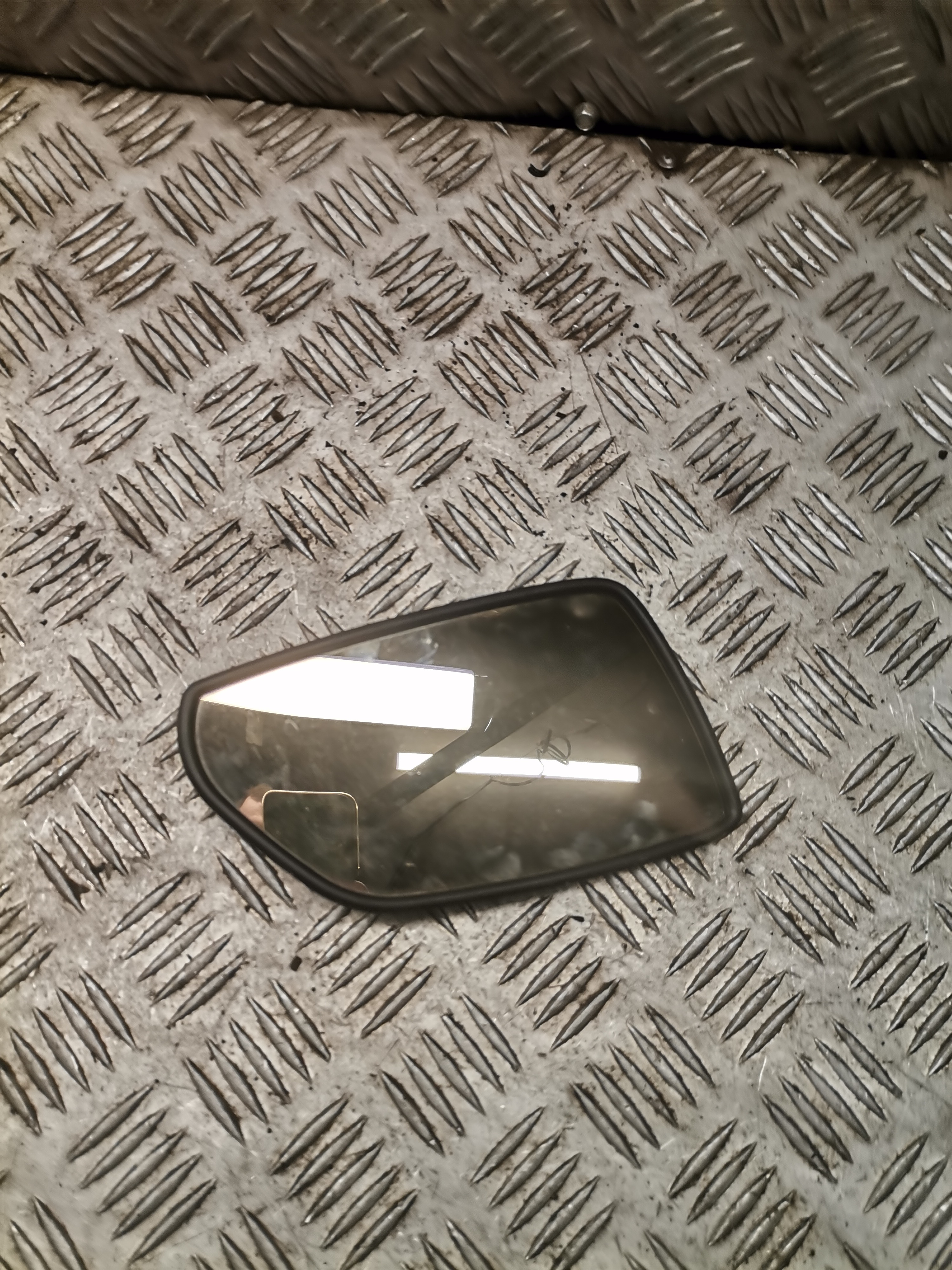 SKODA OCTAVIA II Combi (1Z5) Priekinių kairių durų veidrodžio stiklas 2593301010002s 22954912