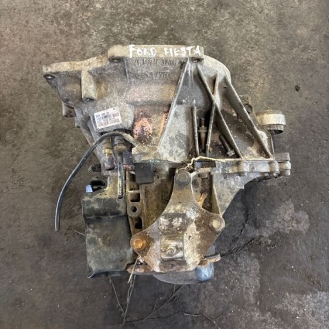Mechaninė 5 pavarų dėžė