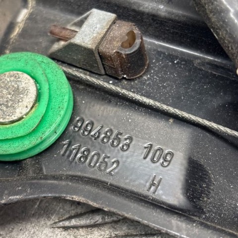 Priekinis el. lango pakėlimo mechanizmas be varikliuko