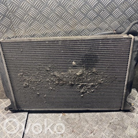 Aušinimo skysčio radiatorius