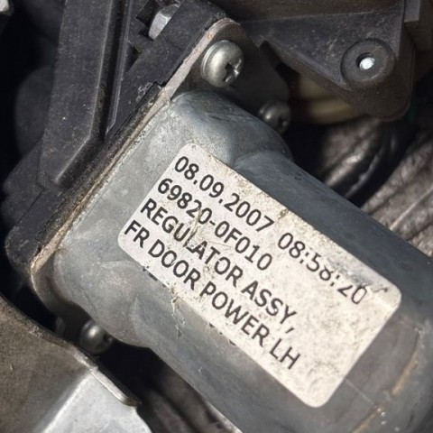 Priekinio el. lango pakėlimo mechanizmo komplektas