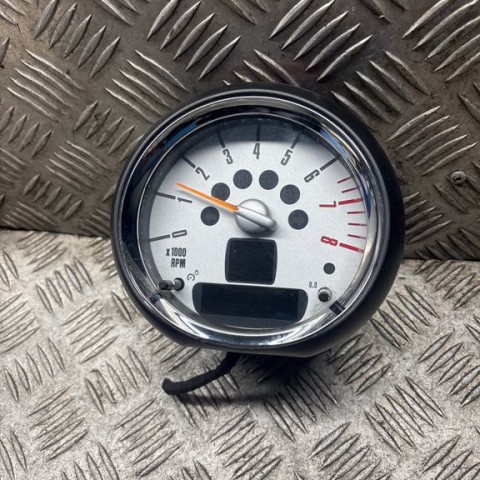 Speedometer (instrument cluster)