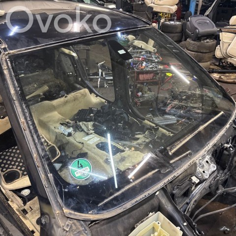 Front windscreen/windshield window