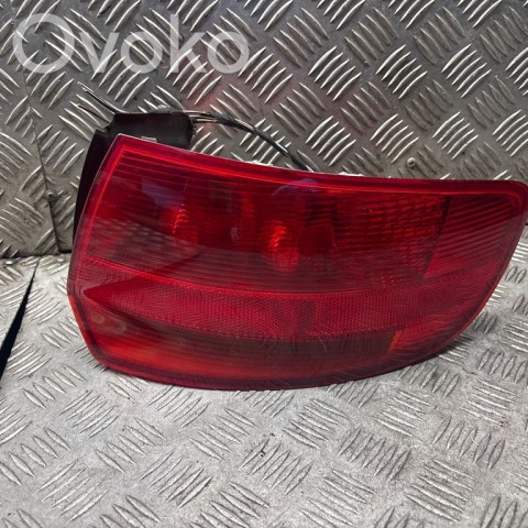 Rear/tail lights